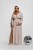 Sukienka Adelle Champagne Glitter w rozmiarze plus size – pełna sylwetka, brokatowa tkanina i modelujący dekolt V