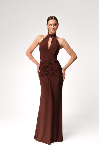 sukienka wieczorowa maxi chocolate brown odkryte plecy V Alice