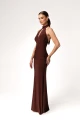sukienka maxi brązowa dopasowana z rozcięciem na nodze Alice