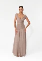 długa sukienka z odkrytymi ramionami elegancka LEAH